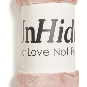 Unhide lil marsh pink blanket